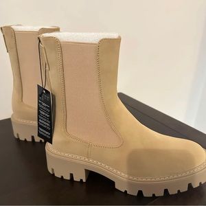ONLY beige chelsea boots